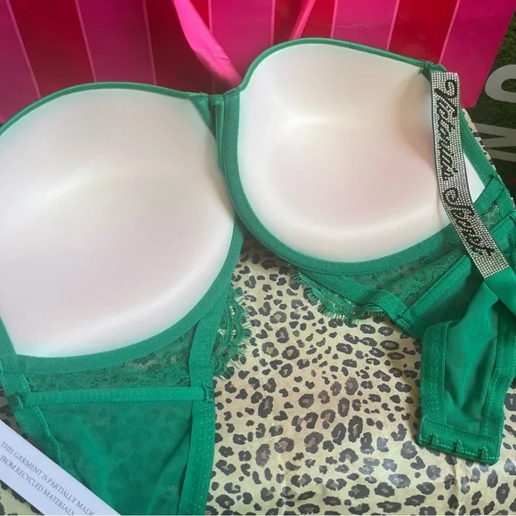 NEW VICTORIAS SECRET SEXY PUSH-UP BRA - Picture 11 of 13